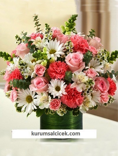 Dekoratif Kır Çiçekleri ve Güller