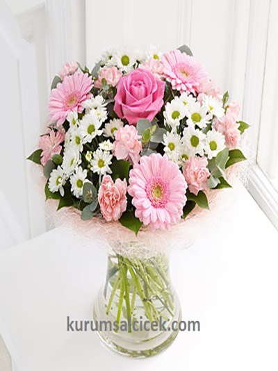 Cam Fanus İçerisinde Pembe Çiçekler