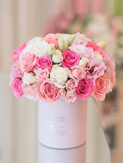 Kutu İçinde Pembe ve Beyaz Güller 5623