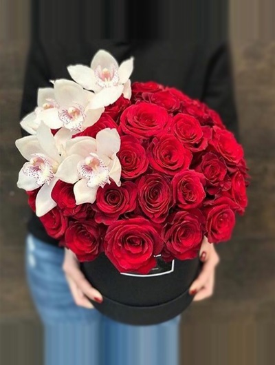 29 Adet Gül ve Orkide Kutu İçerisinde Çiçekler 5469